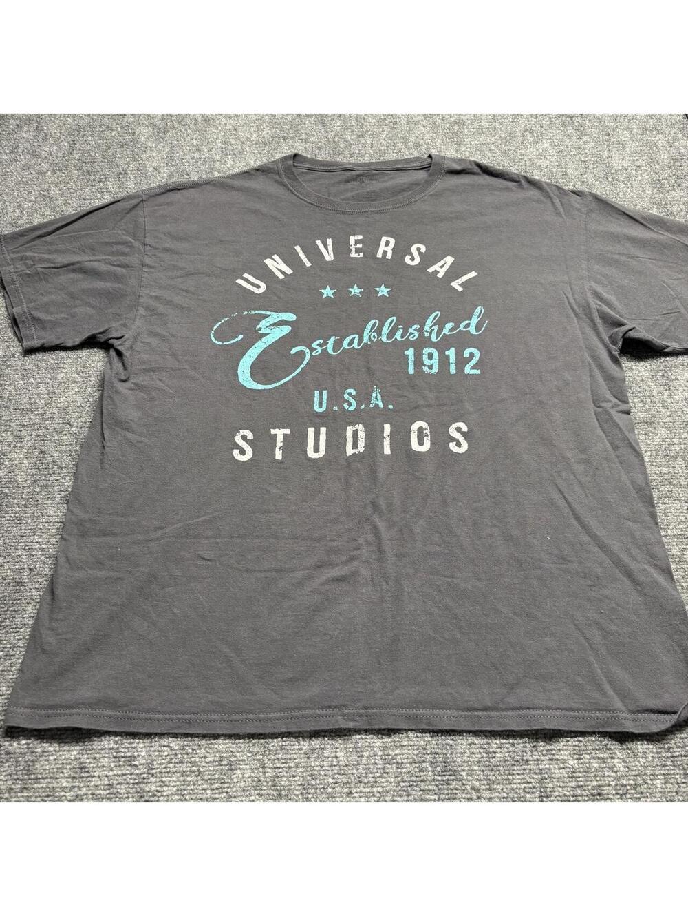 Men's Grey and Blue Universal Studios XL T-shirt
